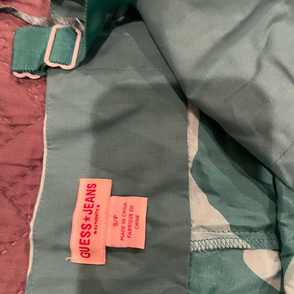 Guess dress in size 4 - Picture 3 of 6